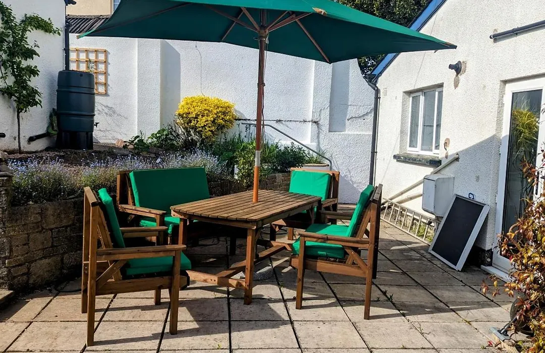 Pipers Hill-1